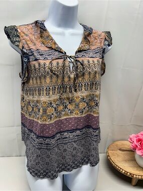 Lucky Brand blouse with ruffle sleeves and tie front in size S #boho #festival